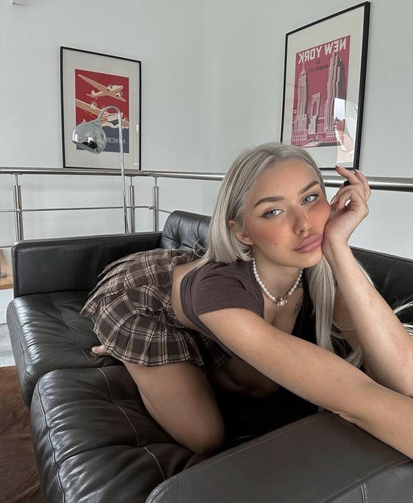 Descubre la Pasión de la Solitaria Ardiente 1 Mis Fotos